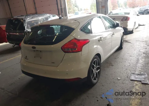2018 Ford Focus Sel z USA, uszkodzony, nr VIN 1FADP3M21JL231019